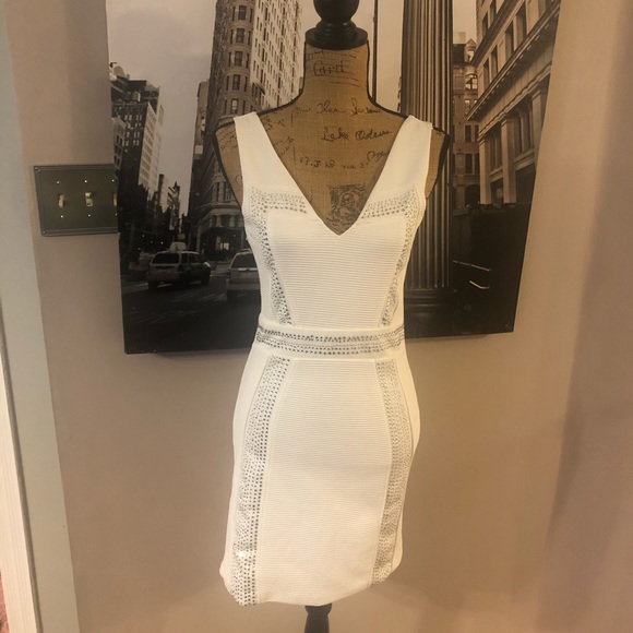 Body Central Dresses & Skirts - Body central white dress